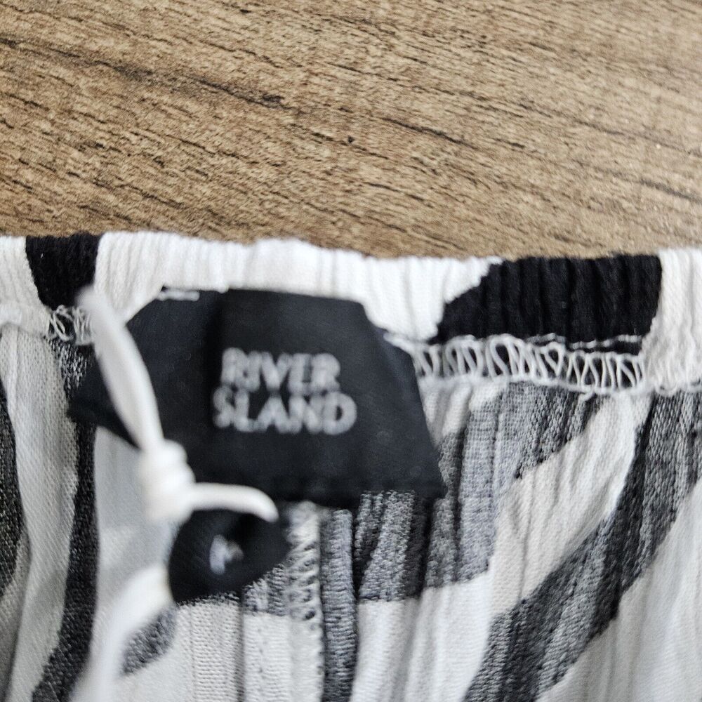 NEW River Island Dress Womens Medium White Black‎ Mini Sleeveless Cutout Back - Picture 13 of 15
